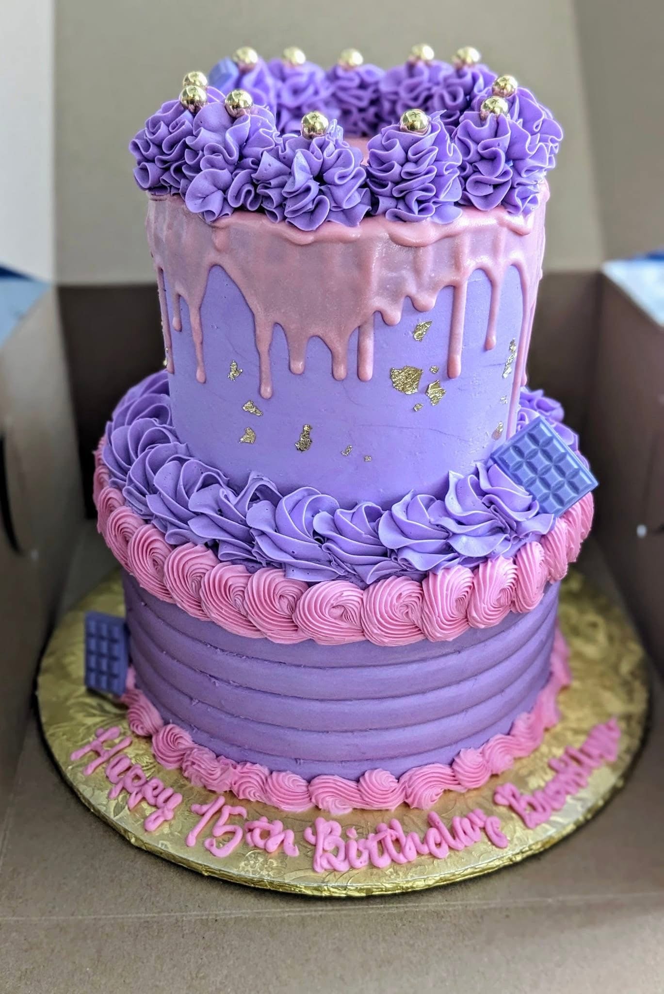 2 TIER CAKES